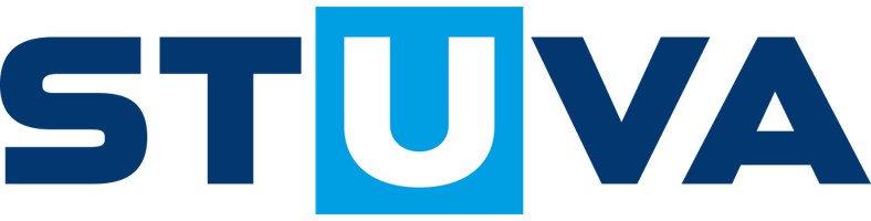 Logo von STUVA in blauen und weißen Farben auf schwarzem Hintergrund.